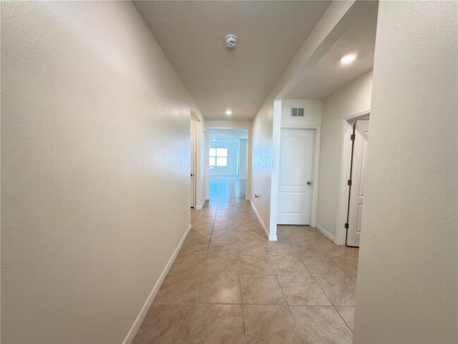 Building Photo - 307 Taylor Grvs St