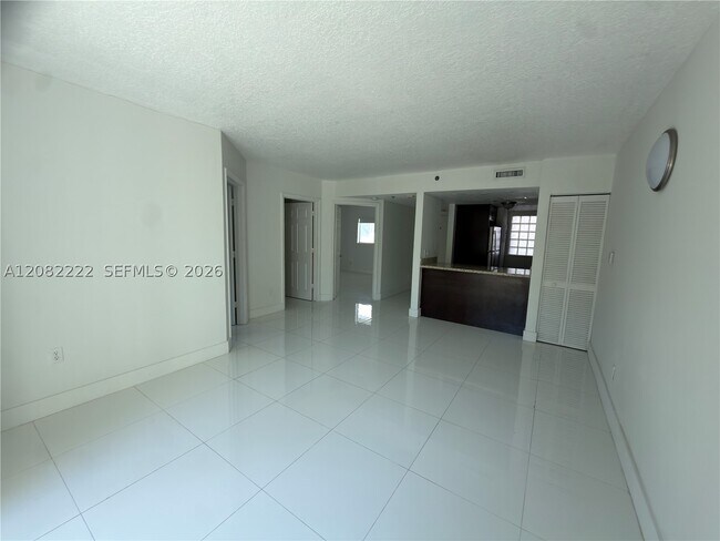 Building Photo - 695 SW 11th St