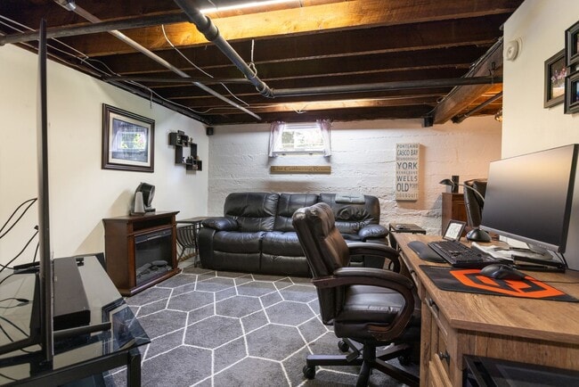 Building Photo - Beautiful Home in Willard!