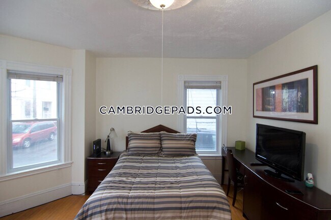 Building Photo - 33 Jefferson St