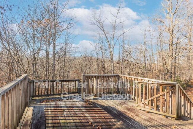 Building Photo - 175 Station Dr