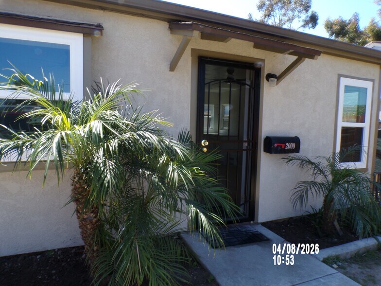 Building Photo - 2000 E 8th St