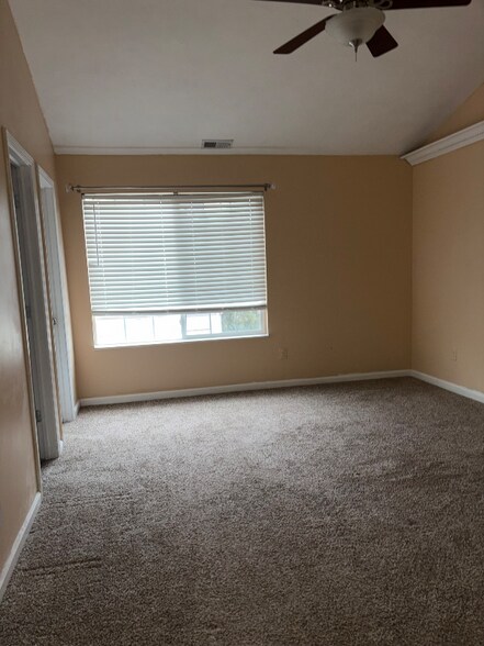 Building Photo - 9904 Worthington Blvd