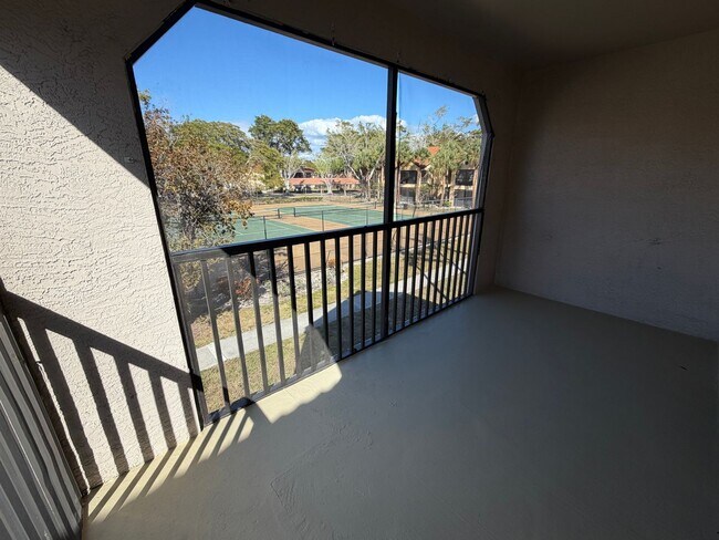 Building Photo - ANNUAL RENTAL - 1 BED / 1 BATH AT OASIS