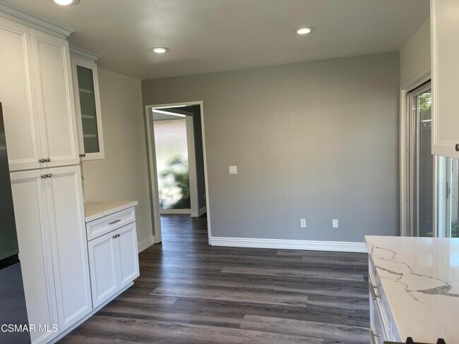 Building Photo - 32023 Wallington Ct