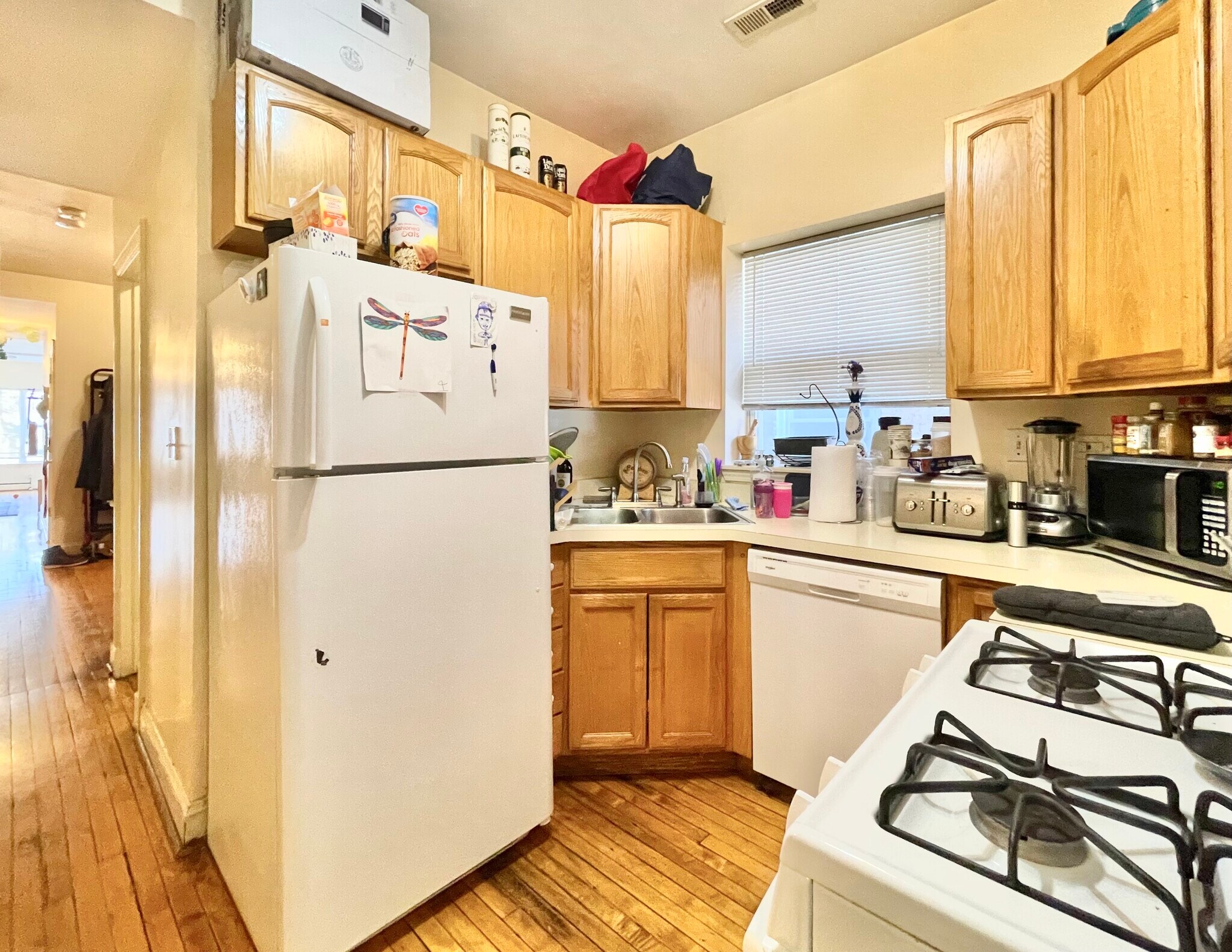 Building Photo - 4831 N Sawyer Ave