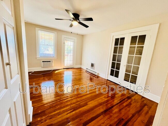 Building Photo - 360 13th Ave NE