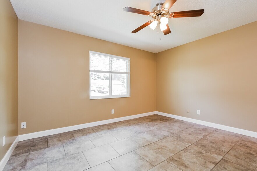 Building Photo - 1264 Croftwood Dr