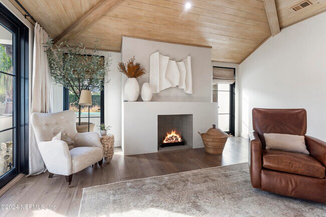 Building Photo - 4096 Ponte Vedra Blvd