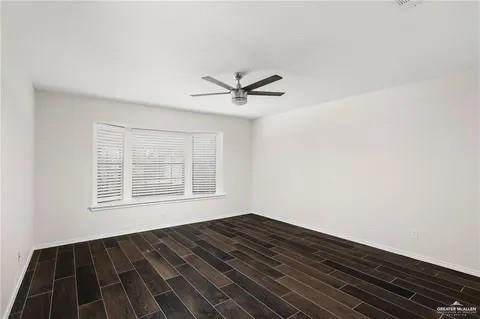 Building Photo - 301 E La Vista Ave