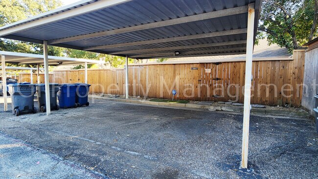 Building Photo - 13607 Flagstone Ln