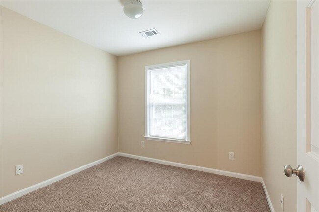 Building Photo - 1038 Annazanes Ct