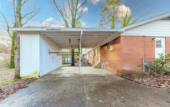 Building Photo - 7207 L St
