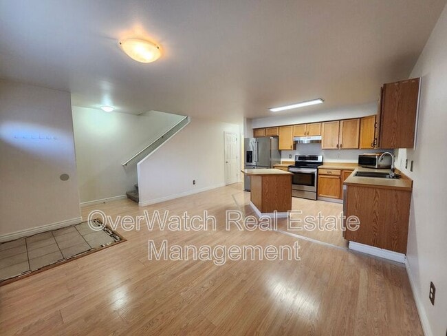 Building Photo - 7428 Meadow St
