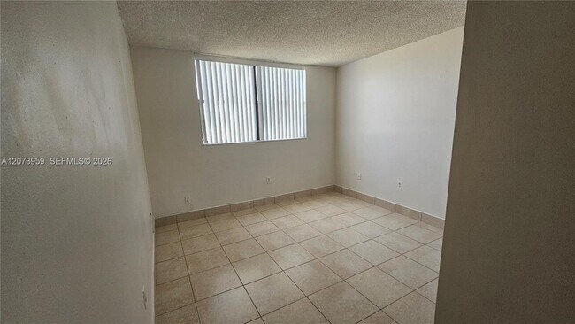 Building Photo - 8000 SW 149th Ave
