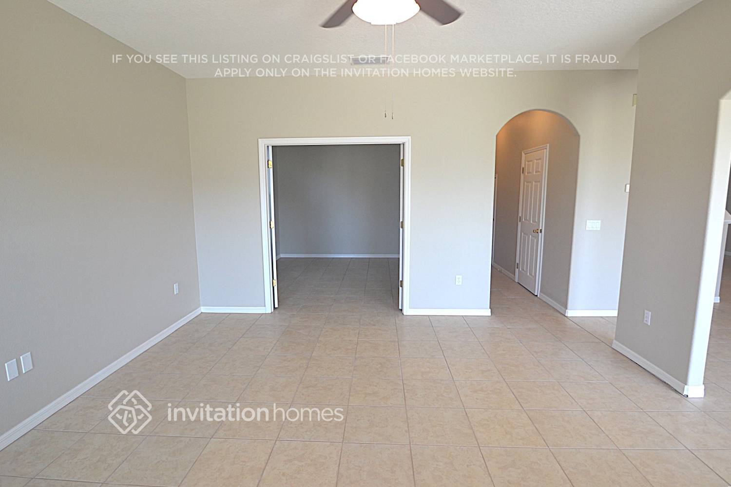 Building Photo - 8828 Royal Enclave Blvd
