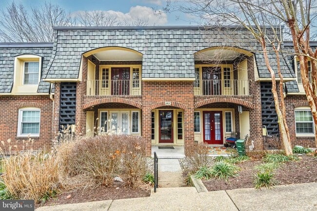 Building Photo - 5907 Noblestown Rd