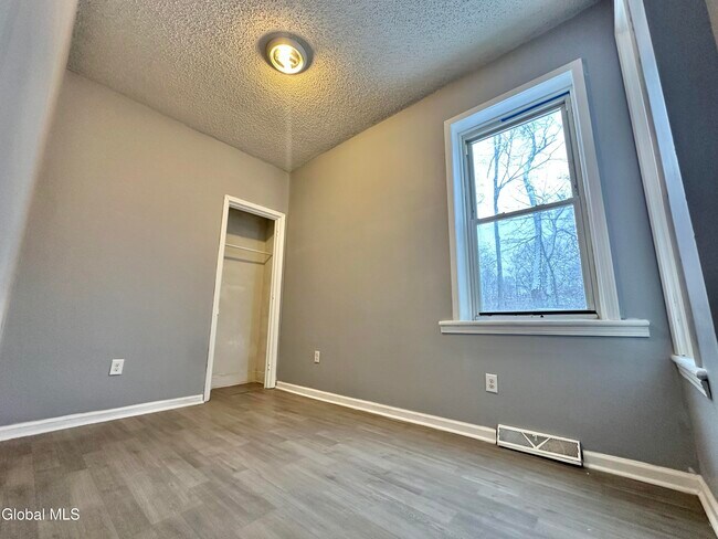 Building Photo - 1 Pawling Ave