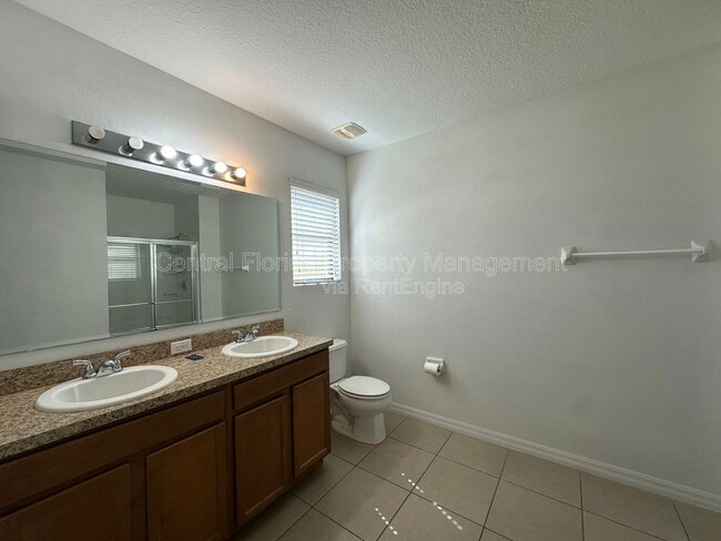 Building Photo - 1025 Cypress Pointe Blvd