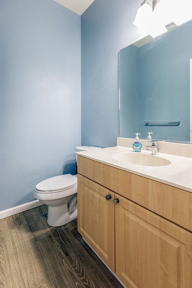 Building Photo - 3 bedroom, 2.5 bath, Garage Parkside by Gentry