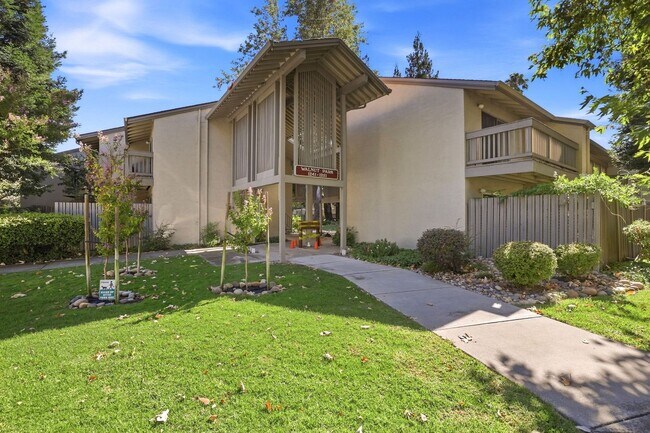 Building Photo - 1241 Homestead Ave