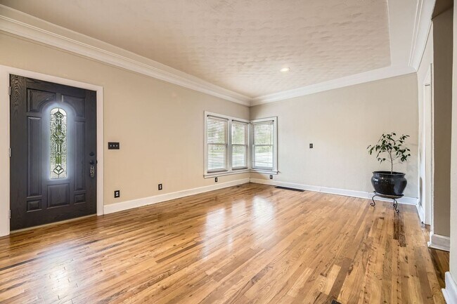 Building Photo - Charming 3BR House in Littleton