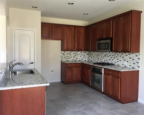Building Photo - 8904 Brook Hollow Dr