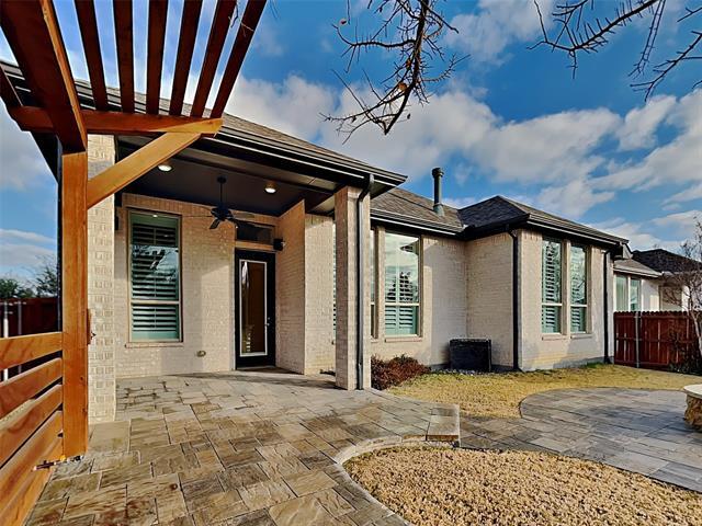 Building Photo - 14845 Belclaire Ave