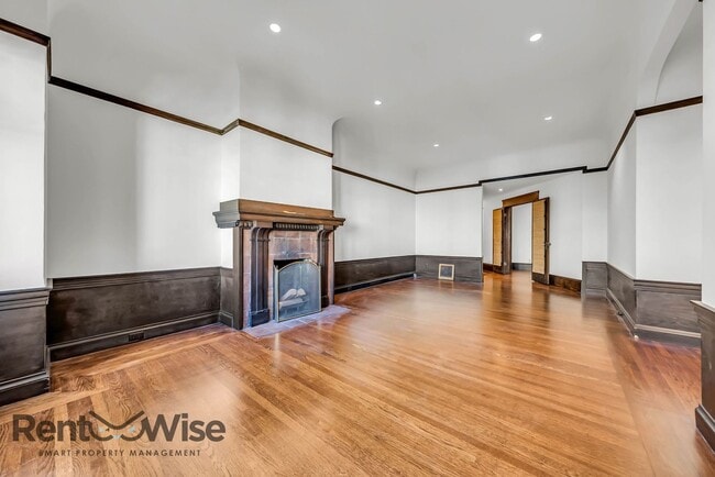 Building Photo - 1167 Green St