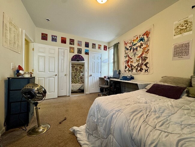 Building Photo - 50% Off First Month! Spacious 3BR Townhome...