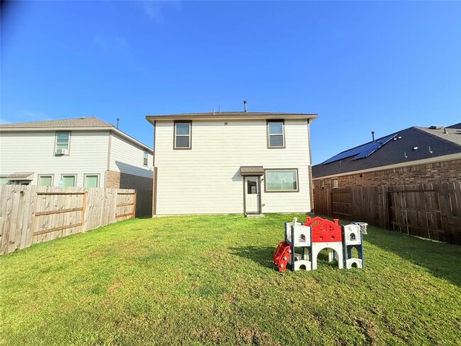 Building Photo - 6310 Barrington Clf Trl