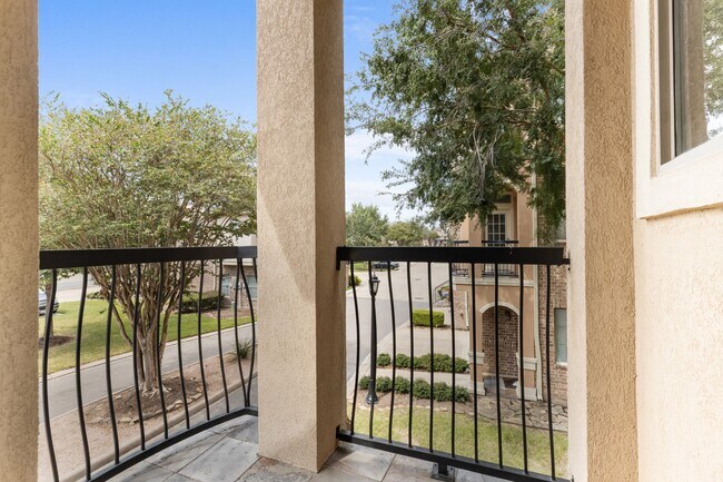 Building Photo - 7922 Stoneyway Dr