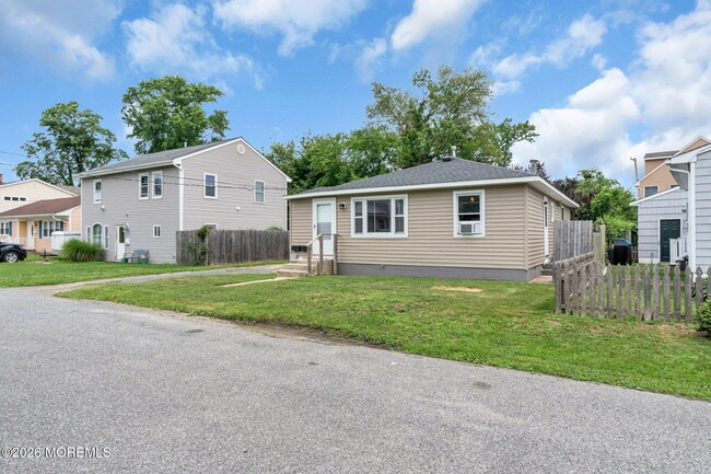 Building Photo - 1218 Lister St