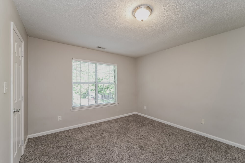 Building Photo - 15009 Arrowgrass Way