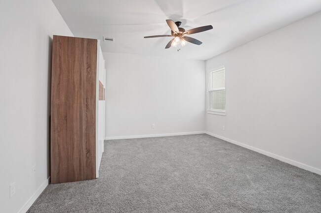 Building Photo - 2107 Pueblito Dr