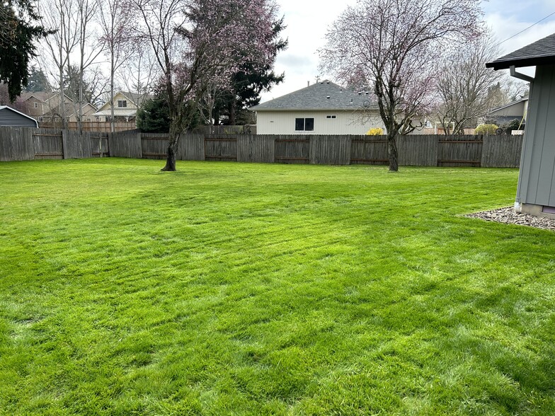 Building Photo - 4099 Scenic Dr
