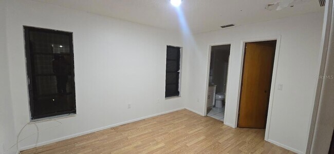 Building Photo - 664 Cypress Rd