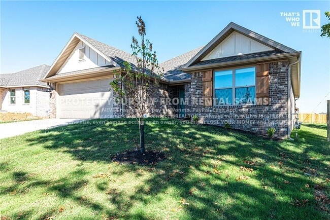 Building Photo - 44 Watson Ln
