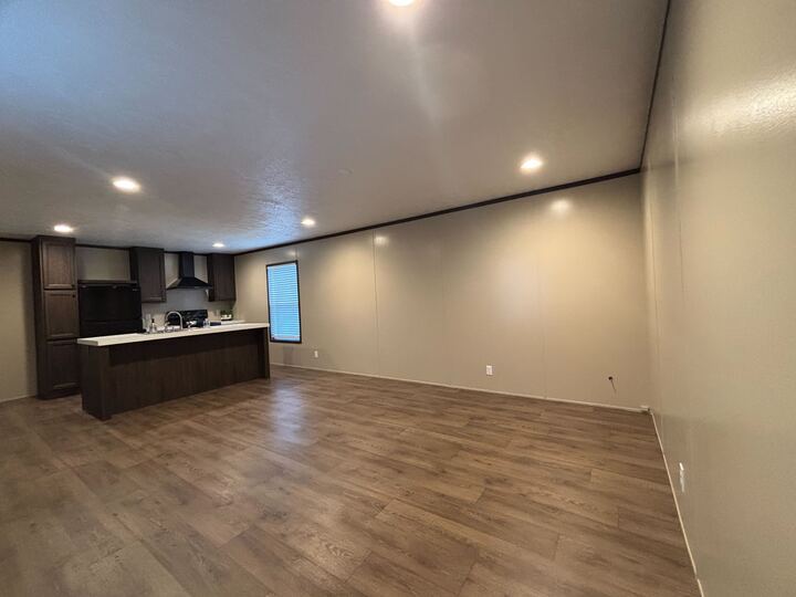 Building Photo - 601 Kathy St