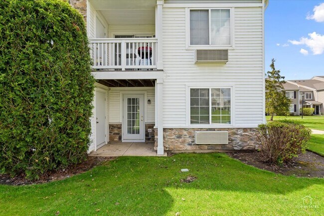 Building Photo - 1515 Silverstone Dr