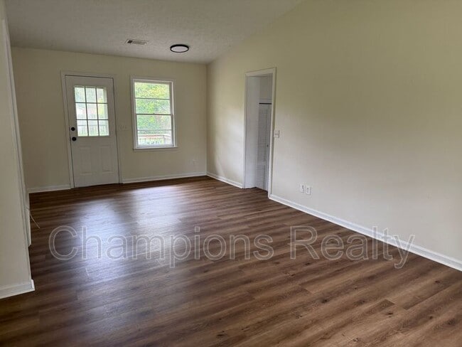 Building Photo - 1719 Celia Dr