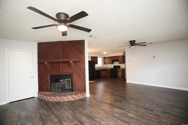 Building Photo - 5519 Southboro Dr