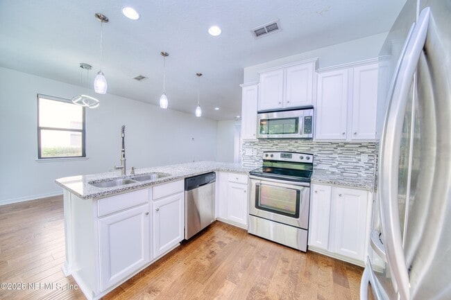 Building Photo - 7019 Coldwater Dr