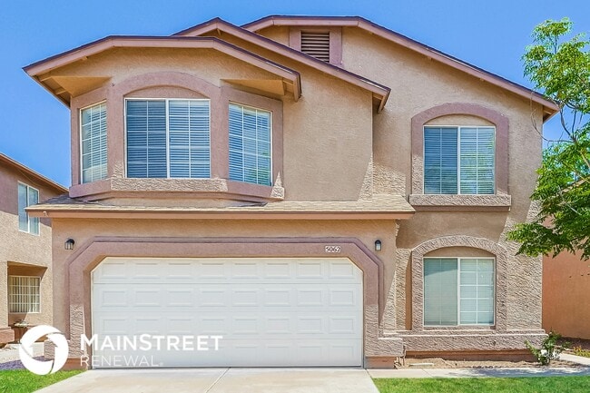 Building Photo - 5062 W Fairview St