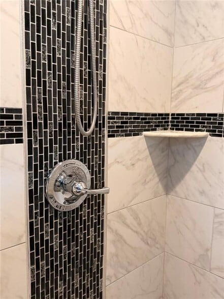 Building Photo - 6514 Mimosa Cir