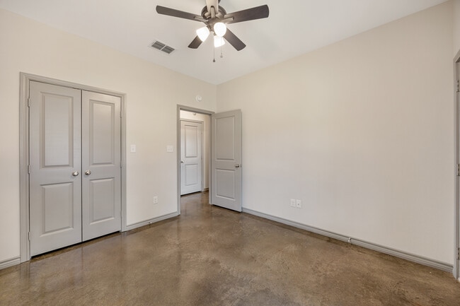 Building Photo - 10407 County Rd 2180