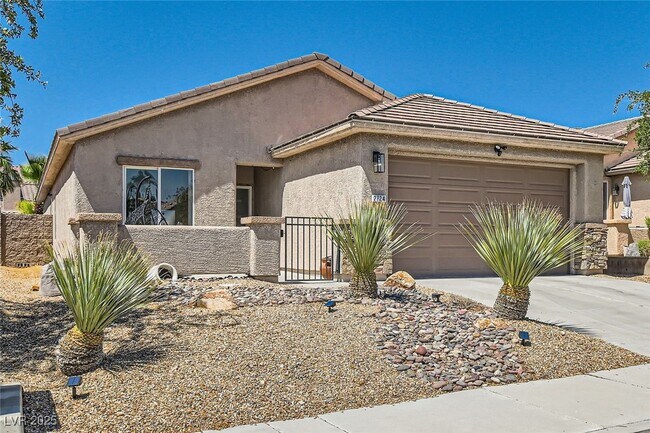 Building Photo - 2724 Mintlaw Ave