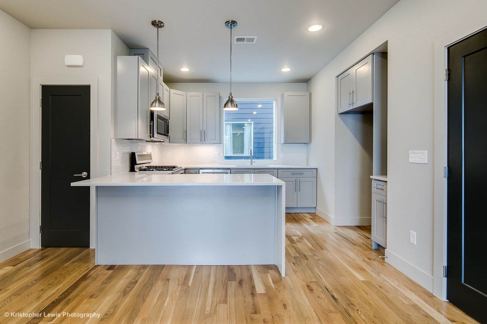 Building Photo - 1559 King St