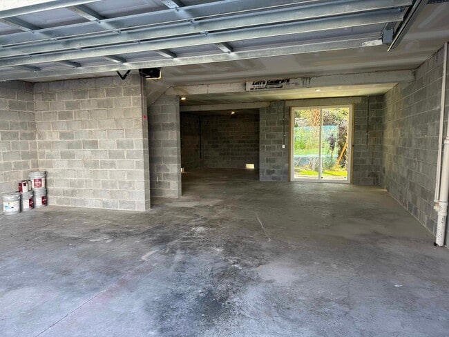 Building Photo - 4 Bedroom Home at Bailey's Cove on Hilton Head Island | Small footprint. Big island life.