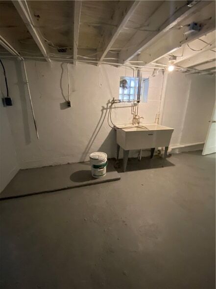 Building Photo - 908 North Ave